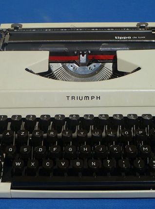 machine  a  ecrire Triumph tippa deluxe, vintage