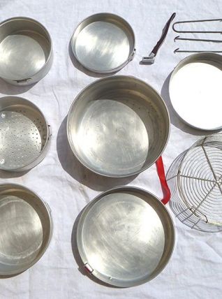 gamelles  de  camping en  alu  ,  vintage