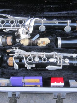 clarinette Selmer Bundy resonite avec valise