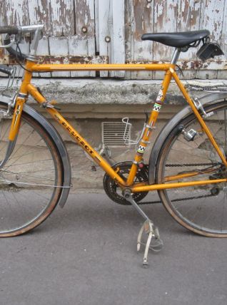 Vélo ancien Peugeot  randonneuse 1974