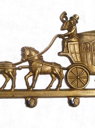 Accroche-clés, servillettes  ustensiles, rustique   laiton