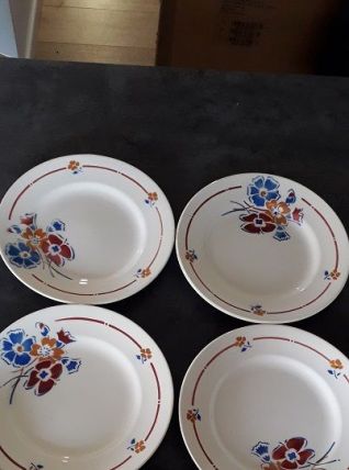 5 Assiettes plates et plat Moulin des Loups 
