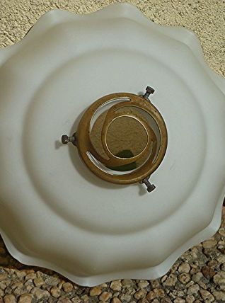 suspension , abatjour vintage en opaline