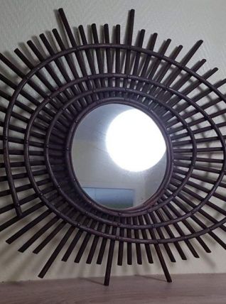 grand miroir en rotin vintage foncé forme ORTF des années 60