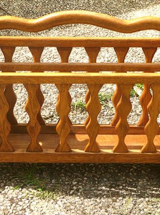 porte  revues  en bois massif , vintage