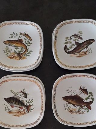 12 assiettes à poisson Longchamp