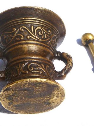 mortier  et  pilon  ancien  ,  vintage