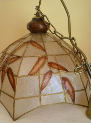 Grande suspension nacre laiton et bois vintage