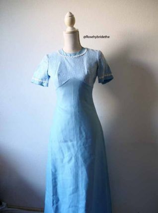 Longue robe hippie bleue ciel dentelle vintage 70's