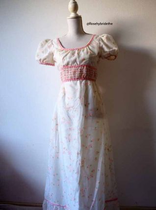 Longue robe hippie bohème romantique fleurie vintage 60's 70