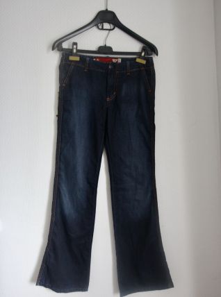 Jean bootcut vintage marque Guess Taille 26