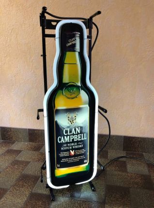 enseigne neon clan campbell