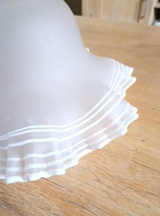 Jolie suspension en opaline 