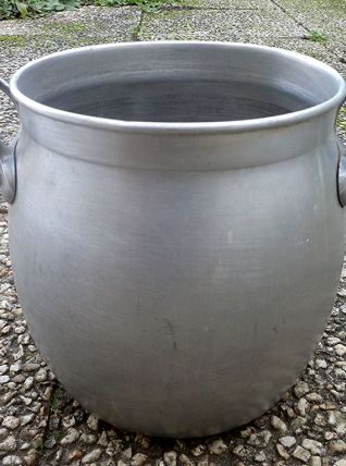 marmite bas de couscoussier , ancien