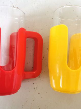 Deux porte verres et leurs verres marque Esso 