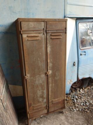 Vestiaire en tole Duprez Lille, 1930