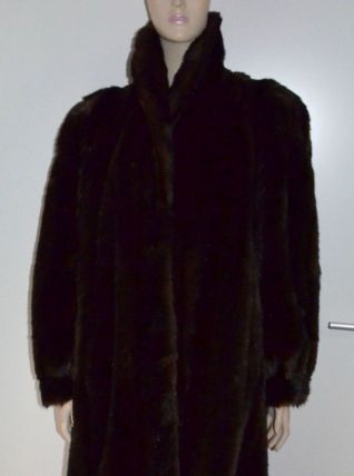 Manteau imitation fourrure marron avec grand col T.40