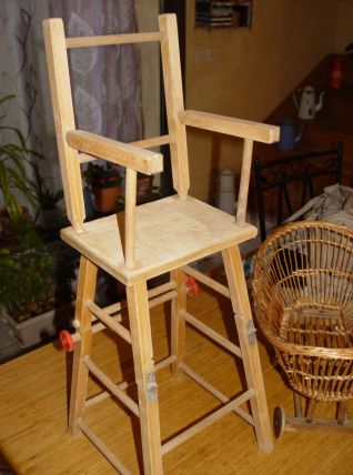 Chaise haute poupée années 50/60