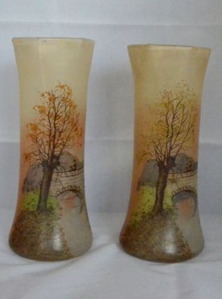 Paire de vases diabolos émaillés signés Legras