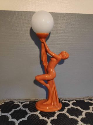 lampe céramique femme nue marron orangé et opaline blanche