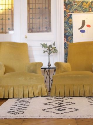  Fauteuil crapaud ocre plissée