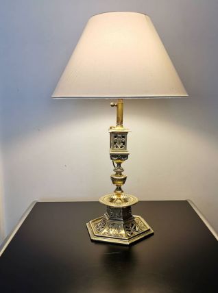 Lampe aux armoiries anglaises en laiton 