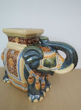 Eléphant porte-plantes