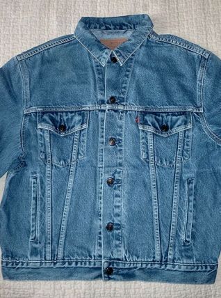veste  en jeans taille  L  Levis 