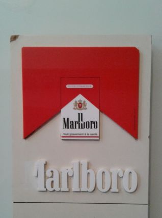 Plaque publicitaire Marlboro