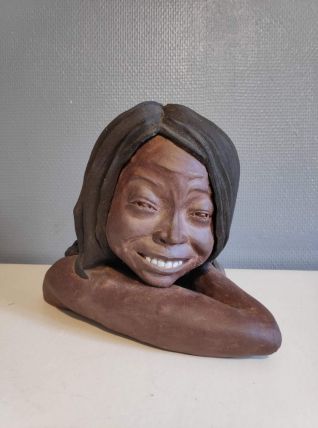 buste  en terre cuite jeune femme accoudée