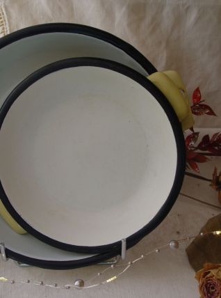 Lot de 2 plats VINTAGE en tôle émaillée jaune