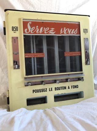 Distributeur confiseries vintage