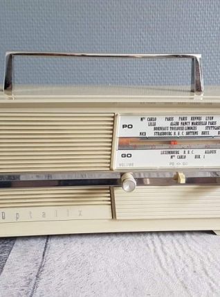 radio ancienne modèle studio Optalix de 1967 en bakélite 