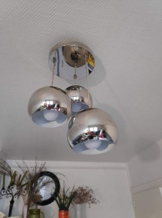 lustre 3 globes en métal chromé des années 80