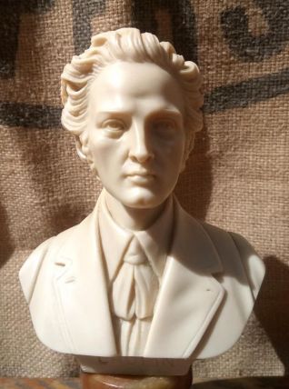 Buste de Chopin sur socle en marbre signé A. Giannelli 
