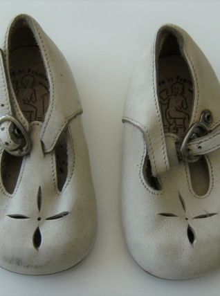 paire de chaussures cuir boucle enfant Babybotte taille 16 