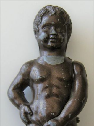 Briquet pyrogène manneken pis fonte d'aluminium SGDG vintage