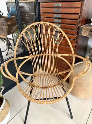 Ancien fauteuil rotin pieds métal vintage