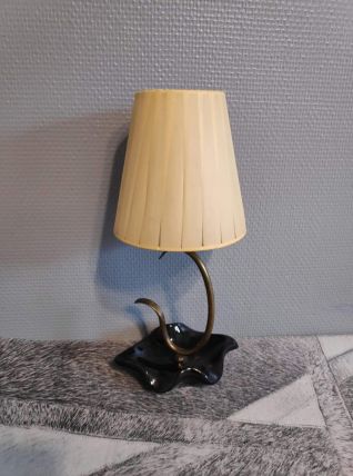 lampe pied en céramique noire et abat-jour en tissu jaune 