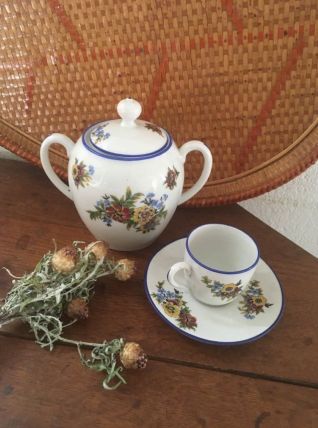 Sucrier en porcelaine fine.