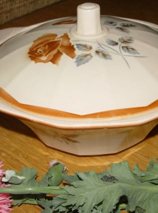 Soupière ou légumier vintage à motif de rose