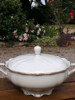 Soupière Theresia, porcelaine de Bavière, blanche et or