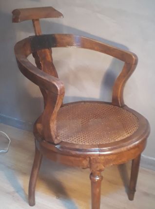 fauteuil avec dossier en bois massif assise cannée 1900  sty