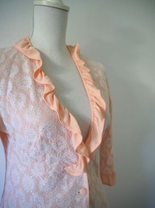 Déshabillé babydoll en dentelle rose 60s