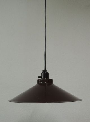 Suspension de cave en métal