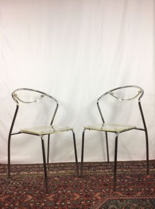 Paire de chaises en plexiglas 80s