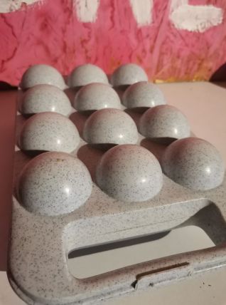 Boîte à œufs vintage 