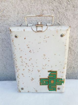 Boîte à pharmacie vintage 