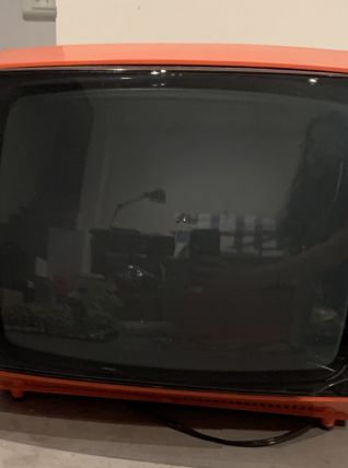 Television orange annees 70
