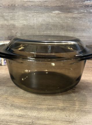 Cocotte Arcopal couvercle, en verre fumé  Vintage